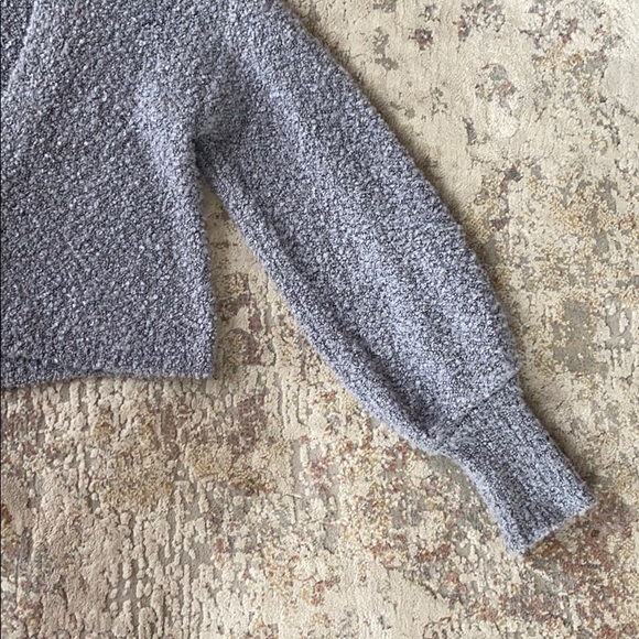 Cropped sweater - Picture 2 of 4